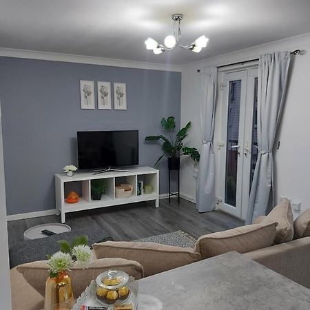Lovely 1-Bedroom Condo With Parking On Premises Minworth Екстериор снимка