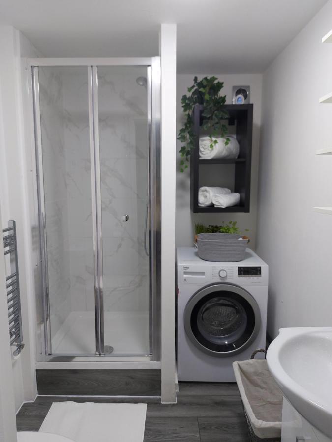 Lovely 1-Bedroom Condo With Parking On Premises Minworth Екстериор снимка