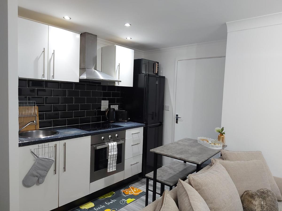 Lovely 1-Bedroom Condo With Parking On Premises Minworth Екстериор снимка